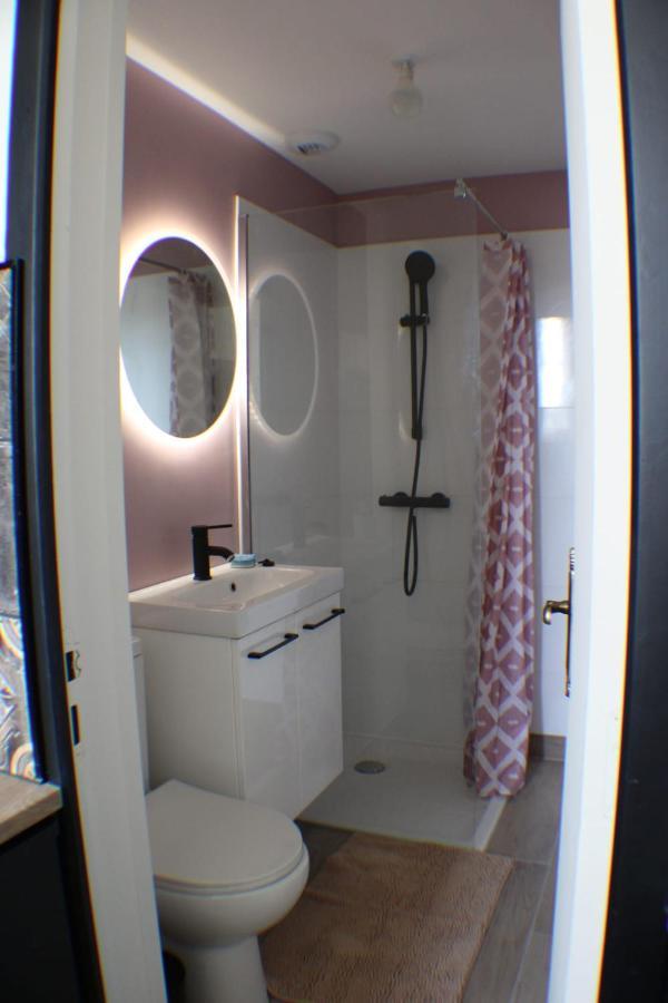 Joli Studio En Rez-De-Chaussee Pradines  Exteriér fotografie